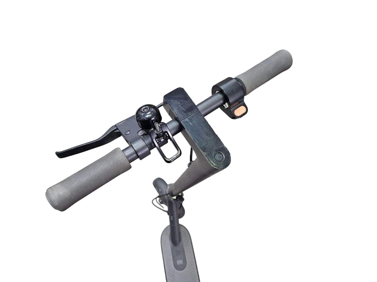 xiaomi-mi-electric-scooter-essential-20kmh-do-20km-250w-5200mah-do-100k-predkosc-maksymalna-2000