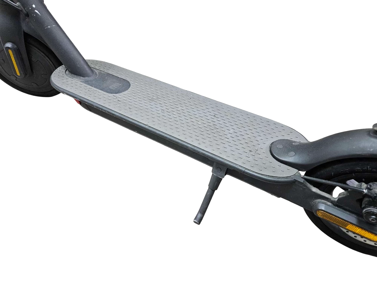 xiaomi-mi-electric-scooter-essential-20kmh-do-20km-250w-5200mah-do-100k-waga-1530