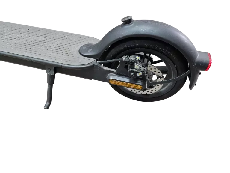 XIAOMI MI ELECTRIC SCOOTER ESSENTIAL 20KM/H DO 20KM 250W 5200MAH DO 100K