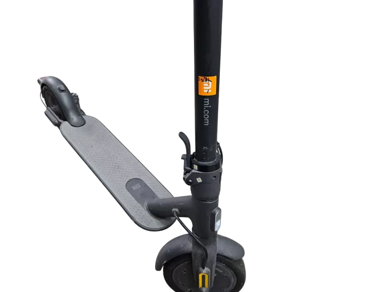 XIAOMI MI ELECTRIC SCOOTER ESSENTIAL 20KM/H DO 20KM 250W 5200MAH DO 100K