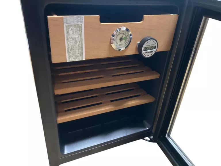KLARSTEIN EL PRESIDENTE 33 HUMIDOR DO CYGAR 10032009
