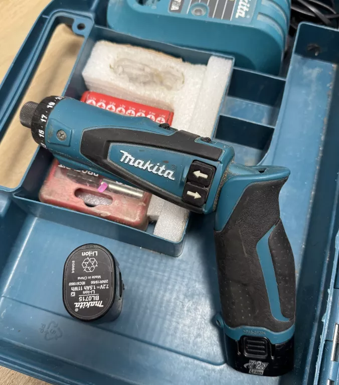 WKRĘTAK MAKITA DF010D + WALIZKA