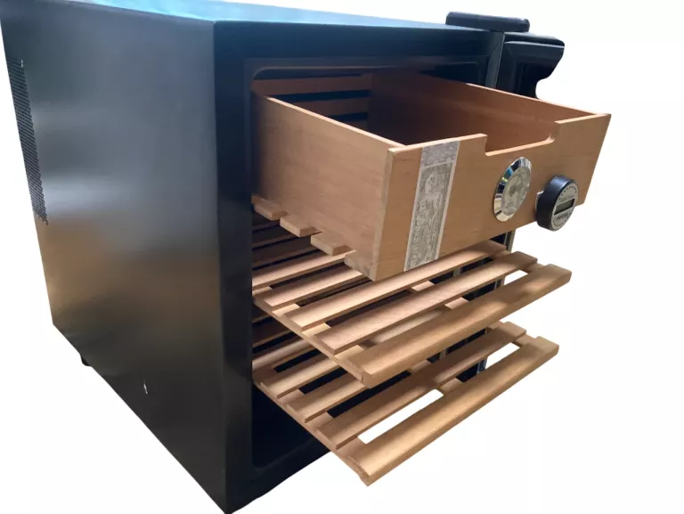 KLARSTEIN EL PRESIDENTE 33 HUMIDOR DO CYGAR 10032009