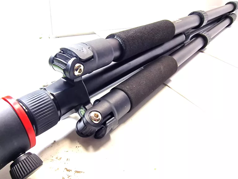 STATYW CINEGEN TRIPOD