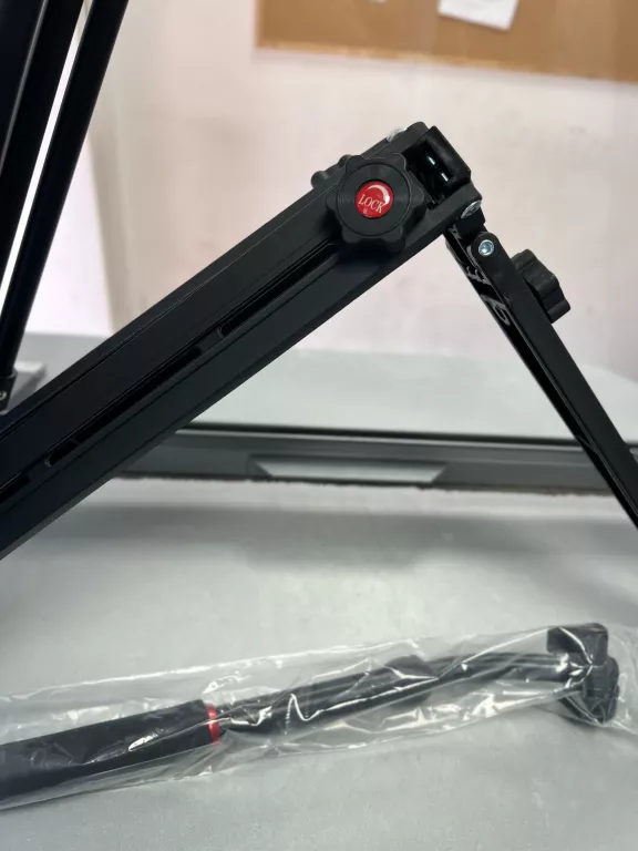 TRIPOD   STATYW DO KAMER  CINEGEN CGH-5100 IGŁA
