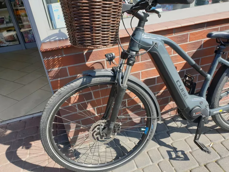 ROWER ELEKTRYCZNY CUBE TOURING HYBRID ONE 500 TRAPEZ