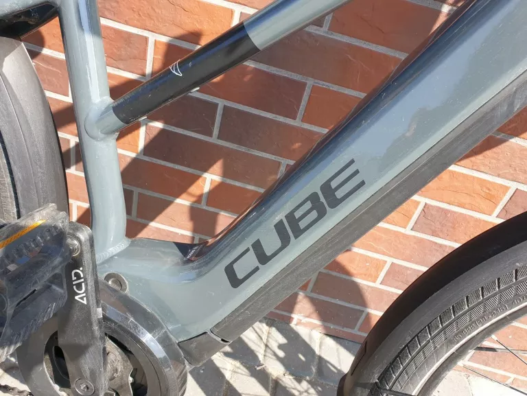 ROWER ELEKTRYCZNY CUBE TOURING HYBRID ONE 500 TRAPEZ