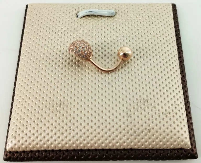 piekny-zloty-kolczyk-do-pepka-proby-585-ean-gtin-12345678