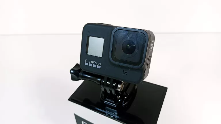 KAMERKA GOPRO 8 BLACK / KOMPLET / ETUI NA BATERIE