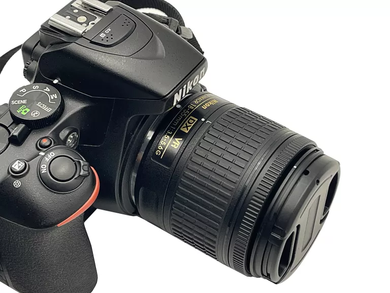 APARAT NIKON D5600 + OBIEKTYW NIKOR VR 18-55MM ZESTAW! PRZEBIEG 15K!