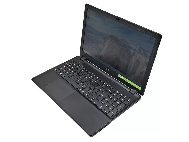 LAPTOP ACER E5-571G 15,6" I5-5200U 8GB RAM 1TB HDD GEFORCE 840M