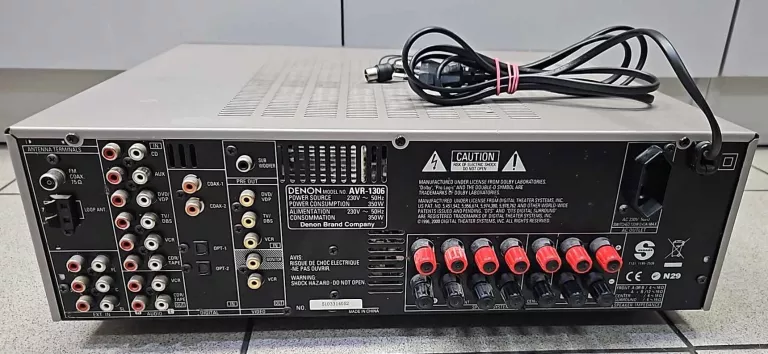 AMPLITUNER DENON AVR 1306