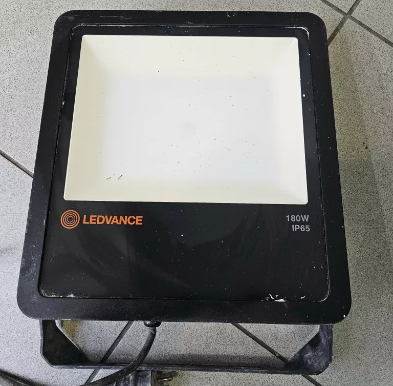 LEDVANCE 6500K 180W NAŚWIETLACZ LED HALOGEN