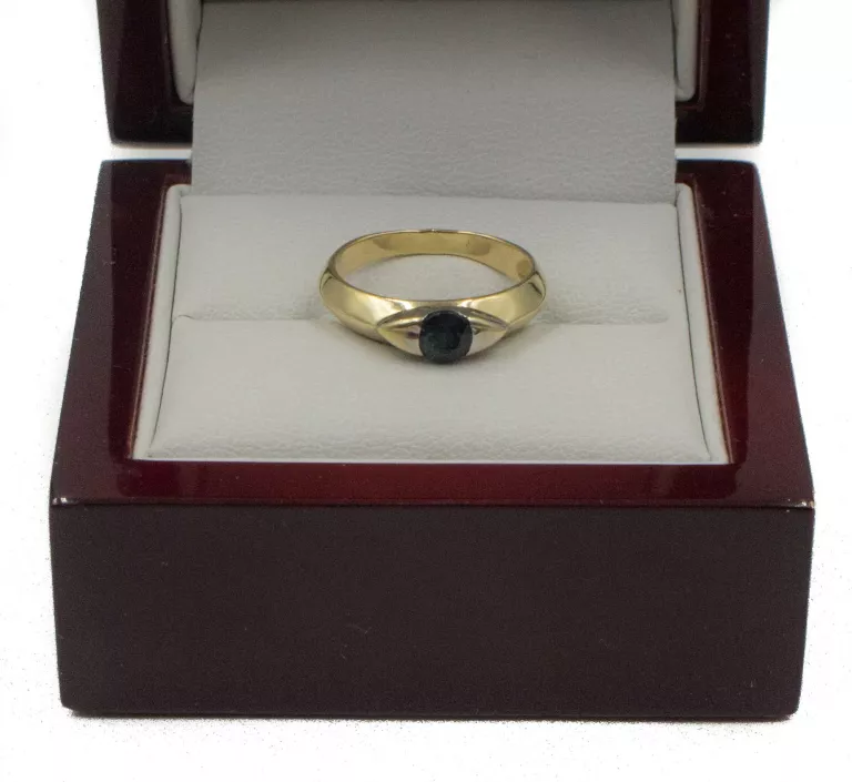 zloty-pierscionek-z-czarnym-oczkiem-r11-14k-w233g-kamien-17088-4194304