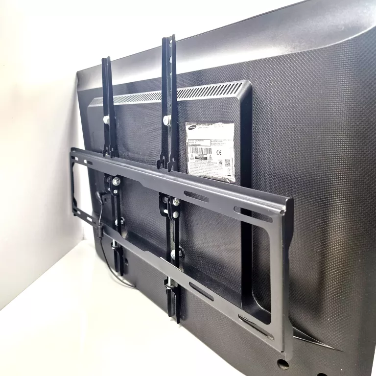 TELEWIZOR SAMSUNG UE32J4000