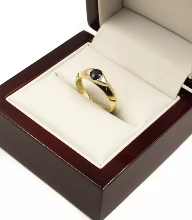 zloty-pierscionek-z-czarnym-oczkiem-r11-14k-w233g-rodzaj-2205-2