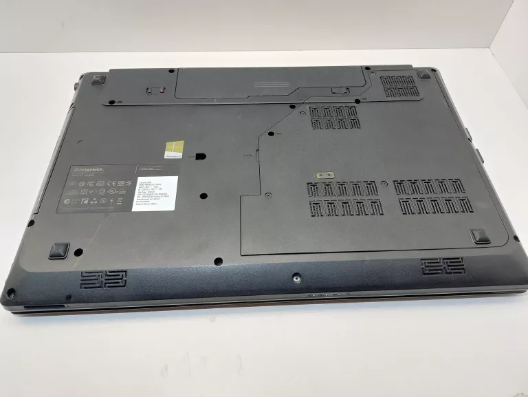 LAPTOP LENOVO G780 I3-3110M/4GB/GEFORCE GT635M/1TB