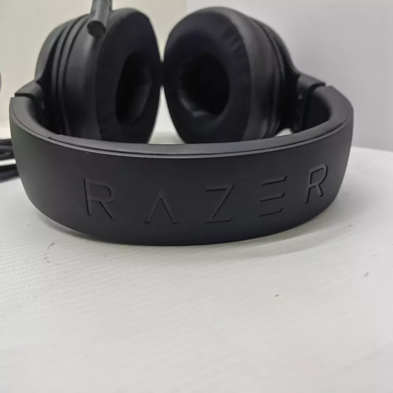 SŁUCHAWKI PRZEWODOWE RAZER RZO4-0375 W KARTONIE