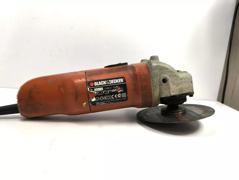 SZLIFIERKA KĄTOWA BLACK&DECKER CD115