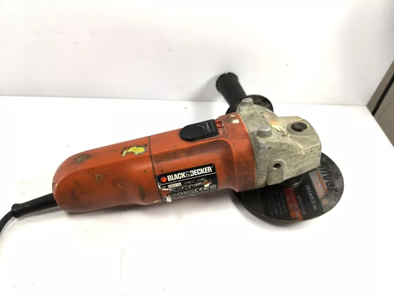 SZLIFIERKA KĄTOWA BLACK&DECKER CD115