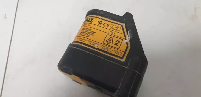 LASER DEWALT DW087