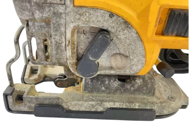 WYRZYNARKA DEWALT DW333K-OS - 701 W