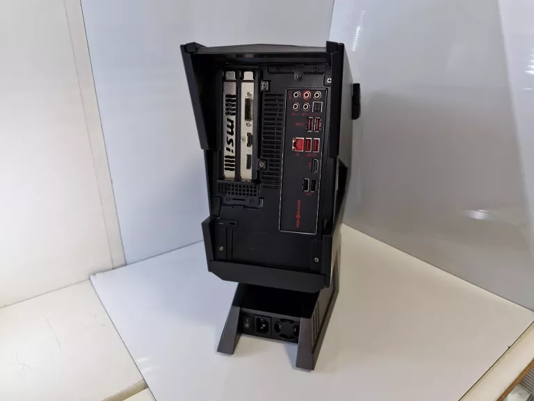 KOMPUTER MSI AEGIS 3 GAMINGOWY 128GB SSD 2TB HDD GTX 1060 6GB I5-8400 8GB