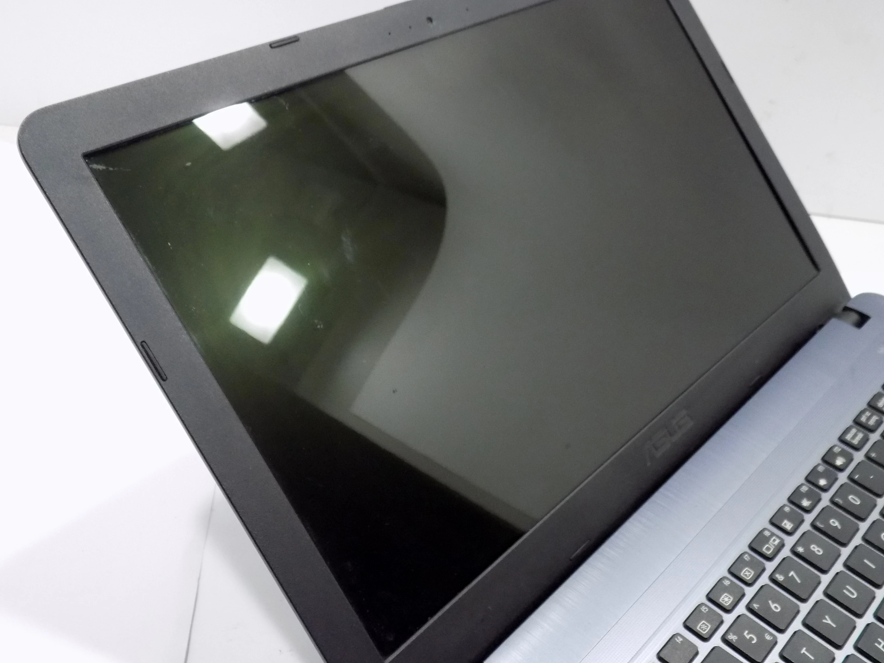 laptop-asus-a540l-intel-i34-gb256-ssdw10-ean-gtin-4712900990157