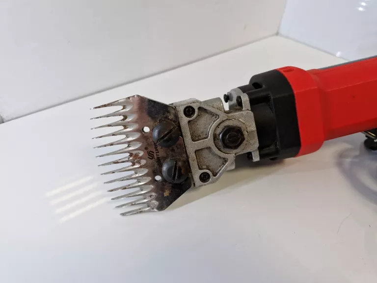 VIDAXL MASZYNKA DO STRZYŻENIA OWIEC 320 W