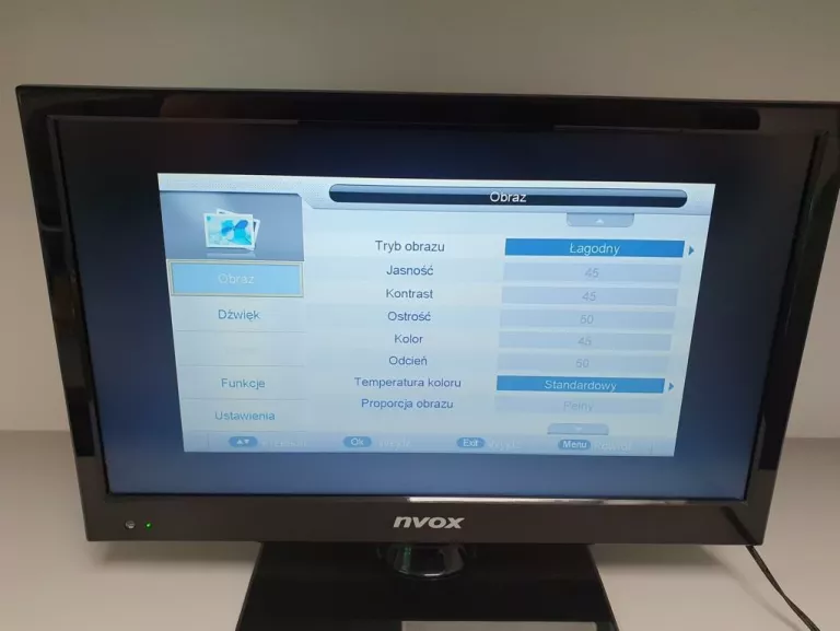 TV NVOX 15C510B 15,6"