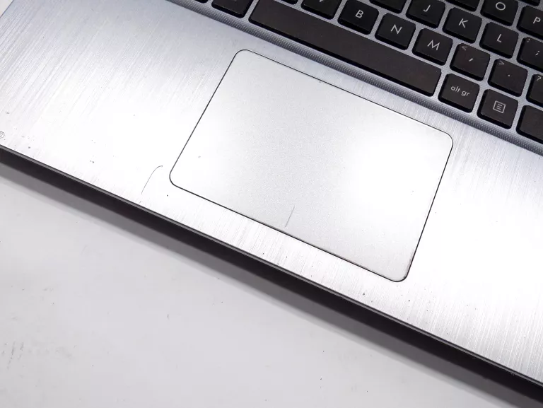 laptop-asus-a540l-intel-i34-gb256-ssdw10-przekatna-ekranu-1560