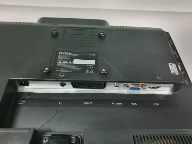 TV NVOX 15C510B 15,6"