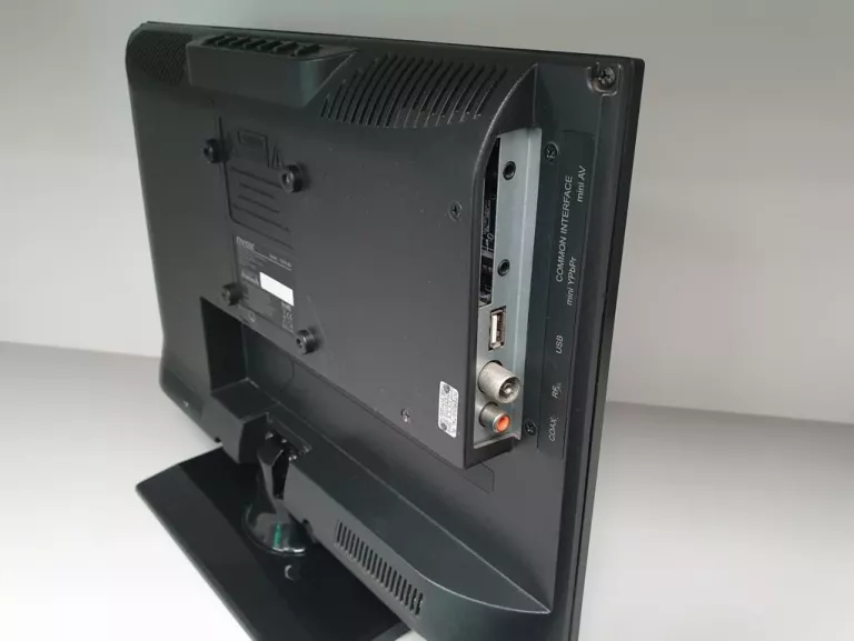 TV NVOX 15C510B 15,6"