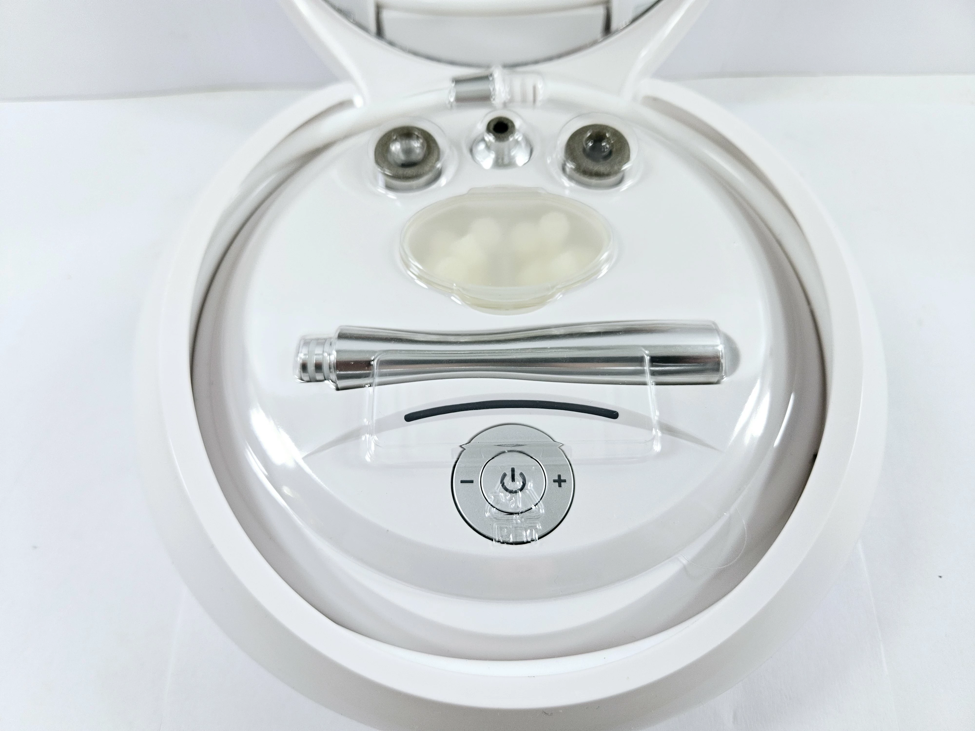 urzadzenie-do-mikrodermabrazji-beurer-fc-100-rogera-slawskiego-19-wiechowicza-poznan-x