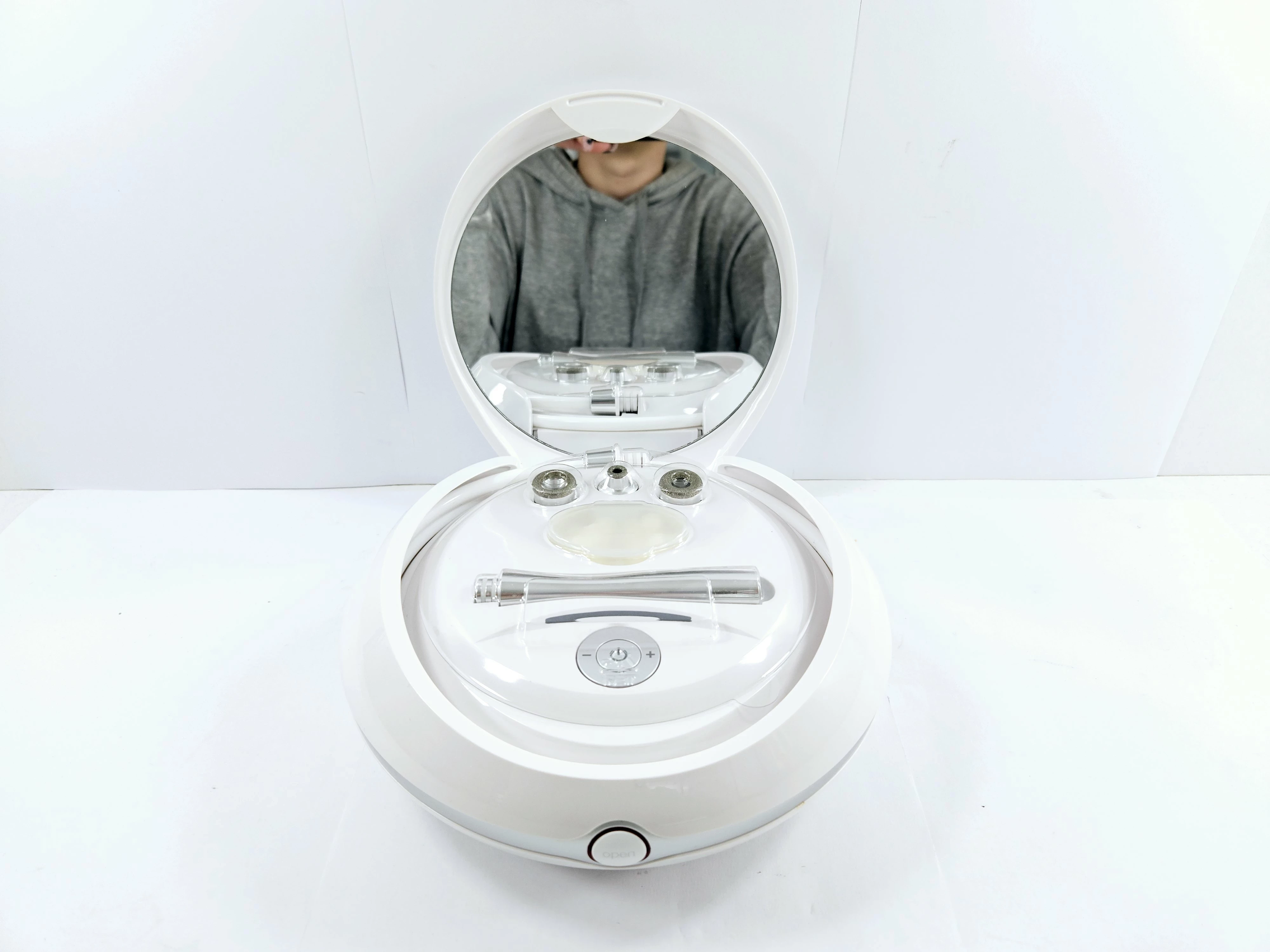 urzadzenie-do-mikrodermabrazji-beurer-fc-100-zasilanie-209566-1