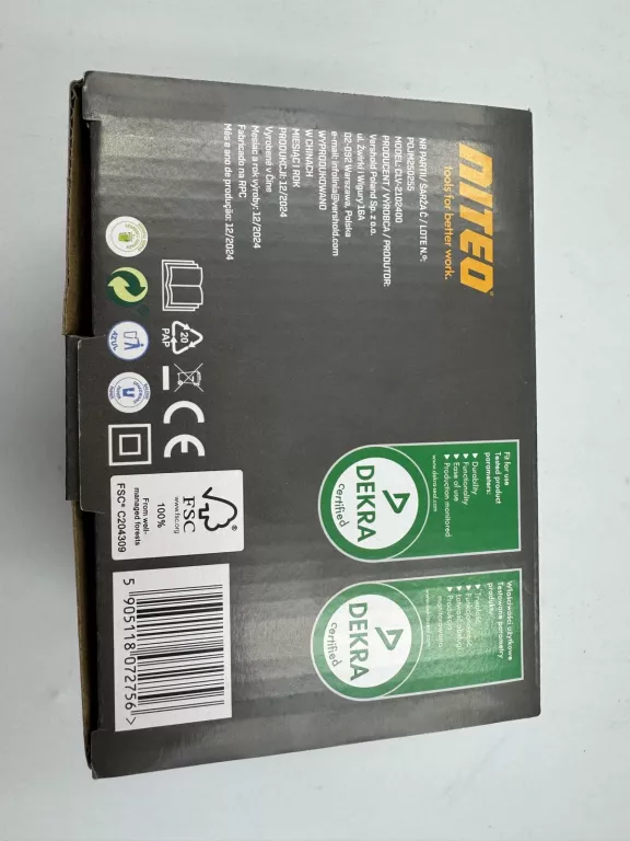 ŁADOWARKA DO AKUMULATORÓW NITEO 20V 2,4A CLV-2102400