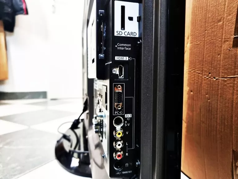 telewizor-panasonic-viera-tx-p42s10e-kabel-zasilajacy-pilot-przekatna-ekranu-cale-4200