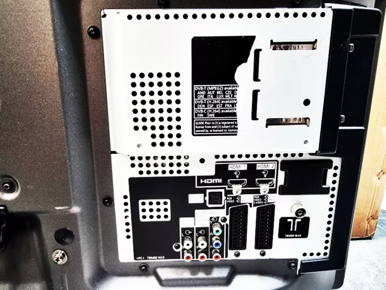 telewizor-panasonic-viera-tx-p42s10e-kabel-zasilajacy-pilot-typ-telewizora-211486-250150