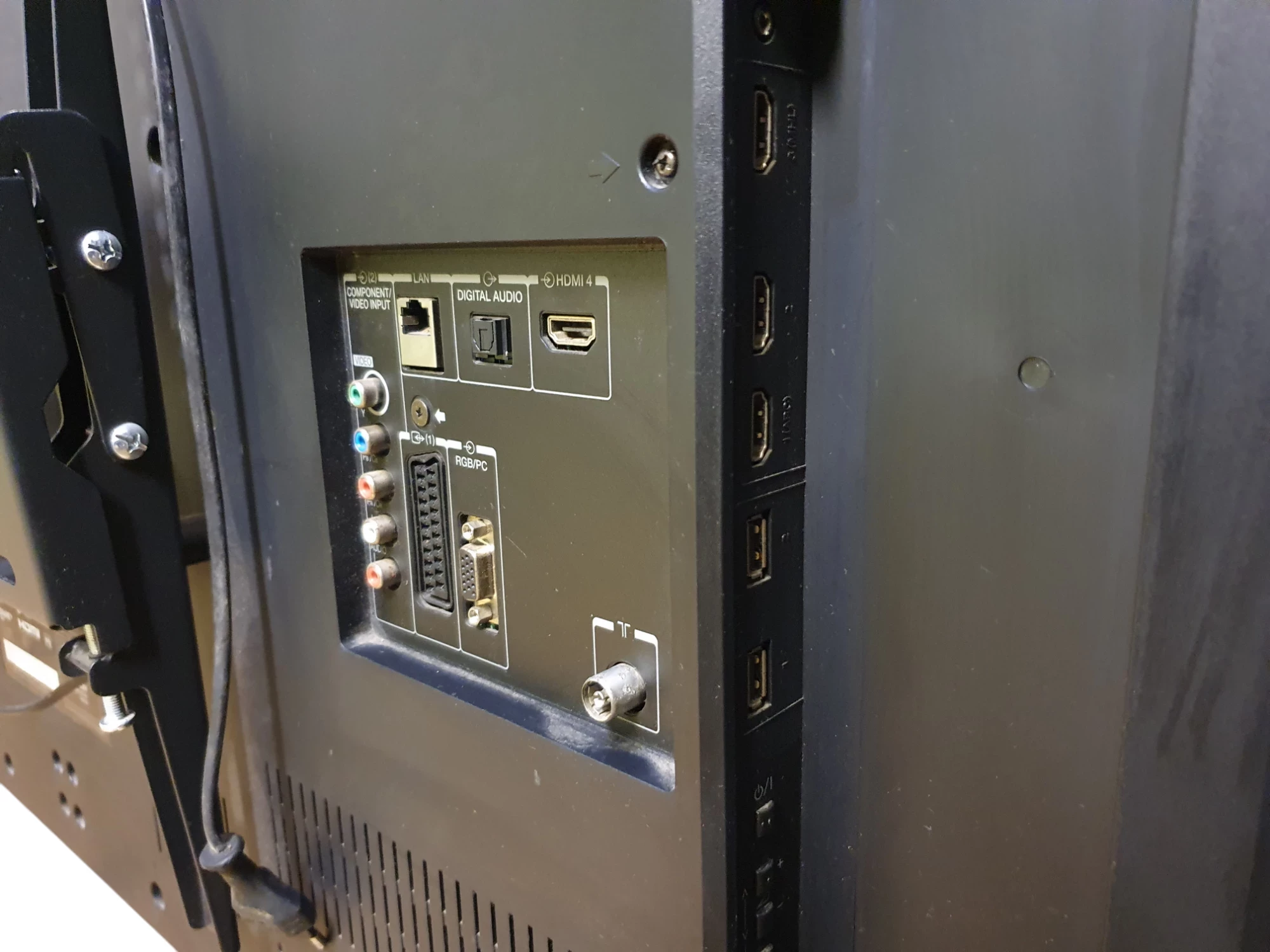 telewizor-toshiba-50l4333d-lcd-led-50-full-hd-bez-nozek-typ-telewizora-211486-250142