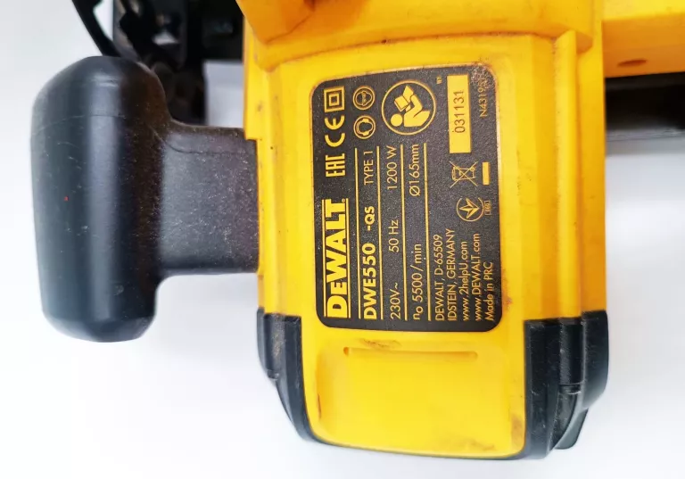 PILARKA TARCZOWA DEWALT DWE550