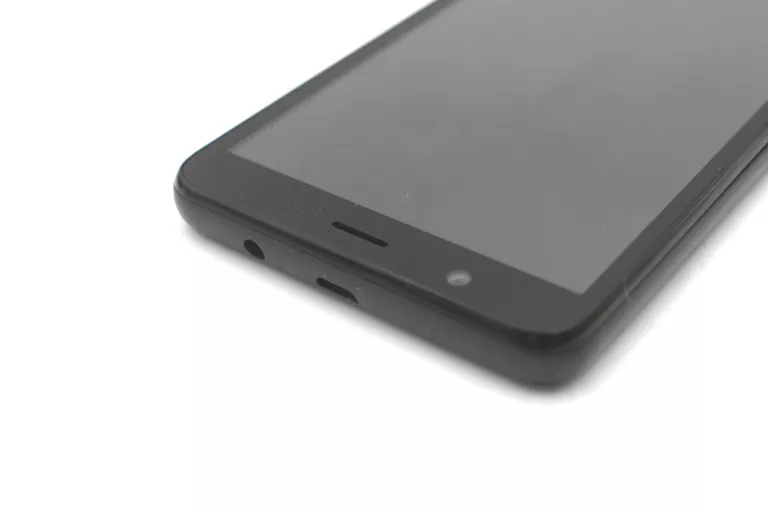 SMARTFON ZTE BLADE 2 GB / 32 GB 4G (LTE) CZARNY