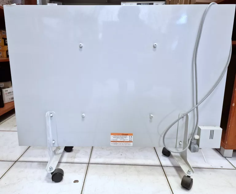 GRZEJNIK CERAMICZNY Z WBUDOWANYM TERMOSTATEM TCM-RA 750 / 750W
