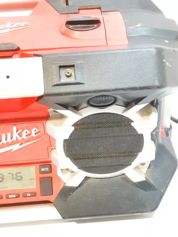 RADIO BUDOWLANE MILWAUKEE C12-28 DCR