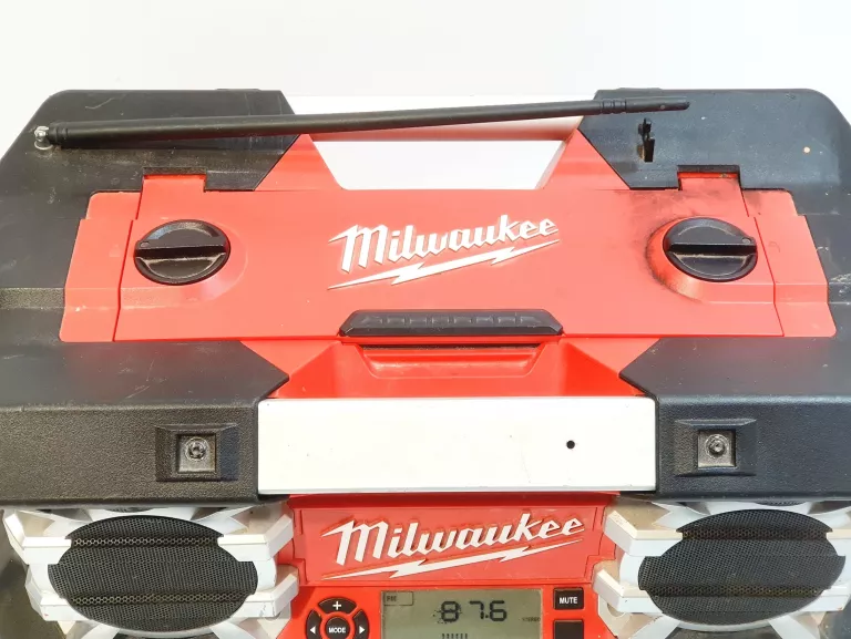RADIO BUDOWLANE MILWAUKEE C12-28 DCR