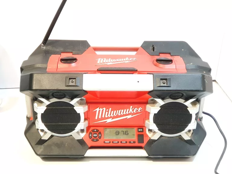 RADIO BUDOWLANE MILWAUKEE C12-28 DCR