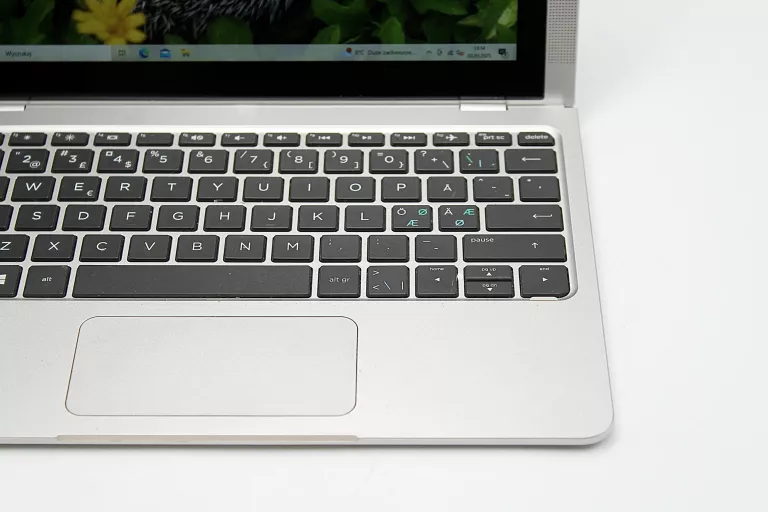 laptop-hp-x2-210-g2-intel-atom-x5-z8350-464gb-seria-procesora-4366-500033