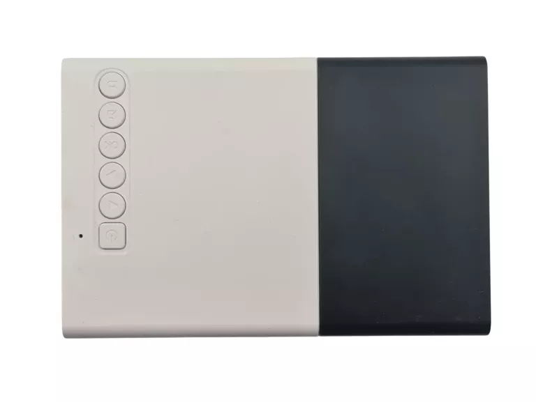 MINI PROJEKTOR MULTIMEDIALNY LED HD USB MICRO SD GŁOŚNIK 2W Q1