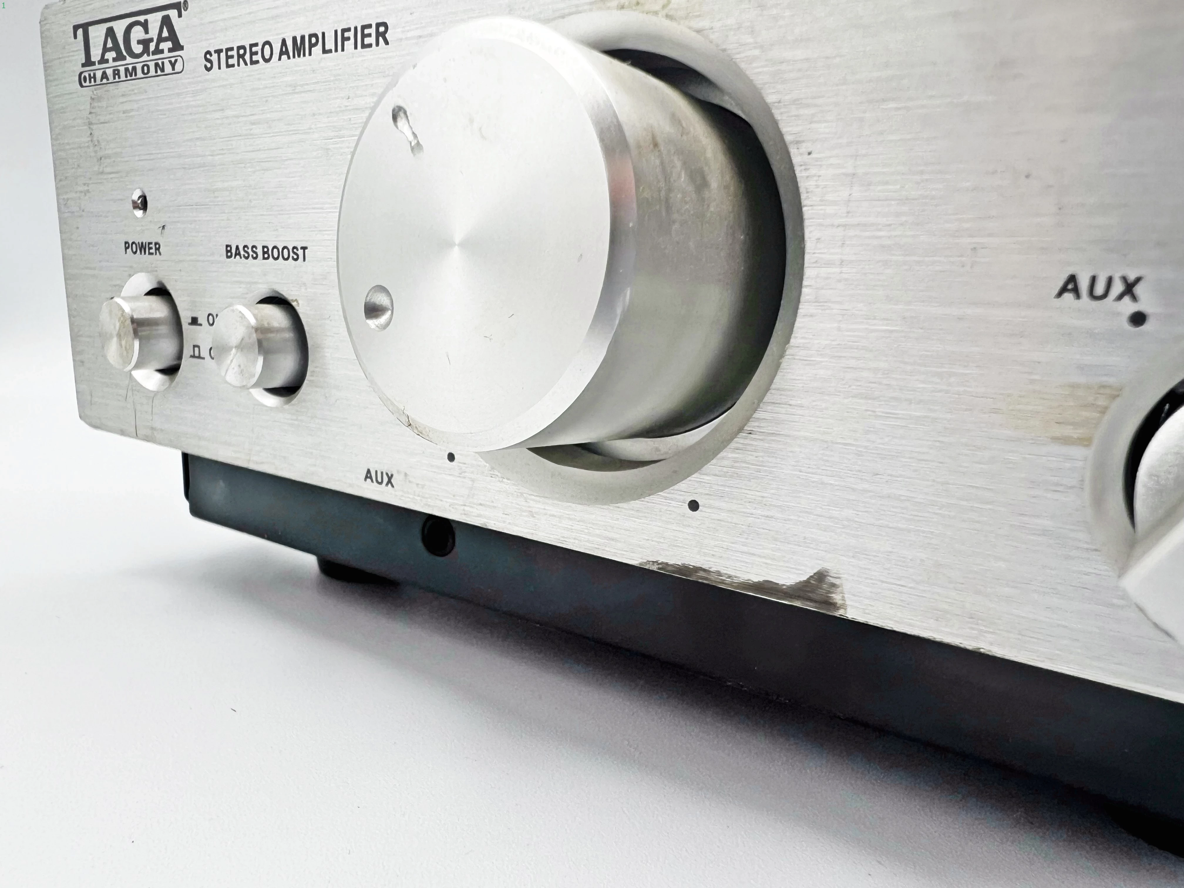 wzmacniacz-hybrydowy-taga-harmony-hta-500b-stan-11323-2