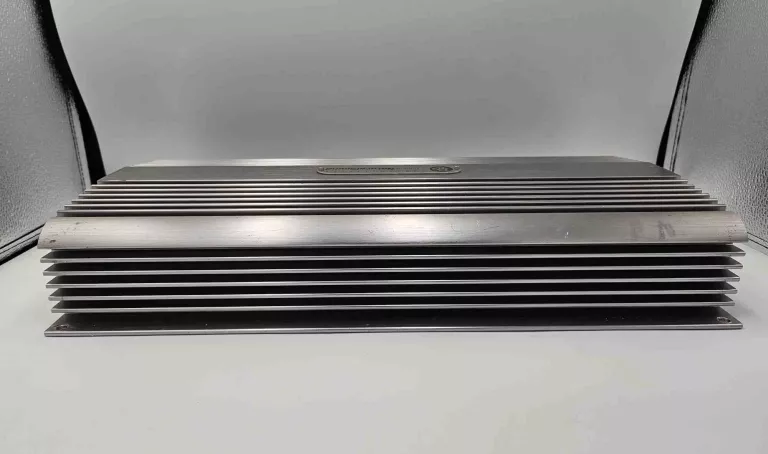 wzmacniacz-samochodowy-dls-ultimate-a-series-a6-model-a-series-a6