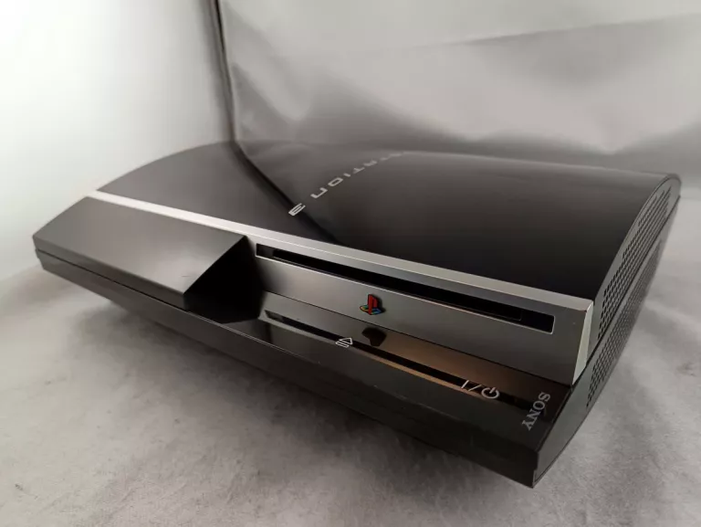 KONSOLA PS3 FAT 300GB SSD + 2 PADY I OKABLOWANIE PRZEROBIONA
